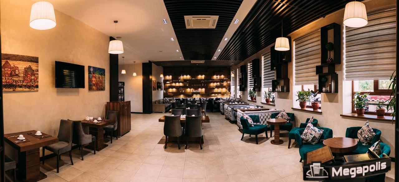 Megapolis Hotel Schymkent Exterior foto